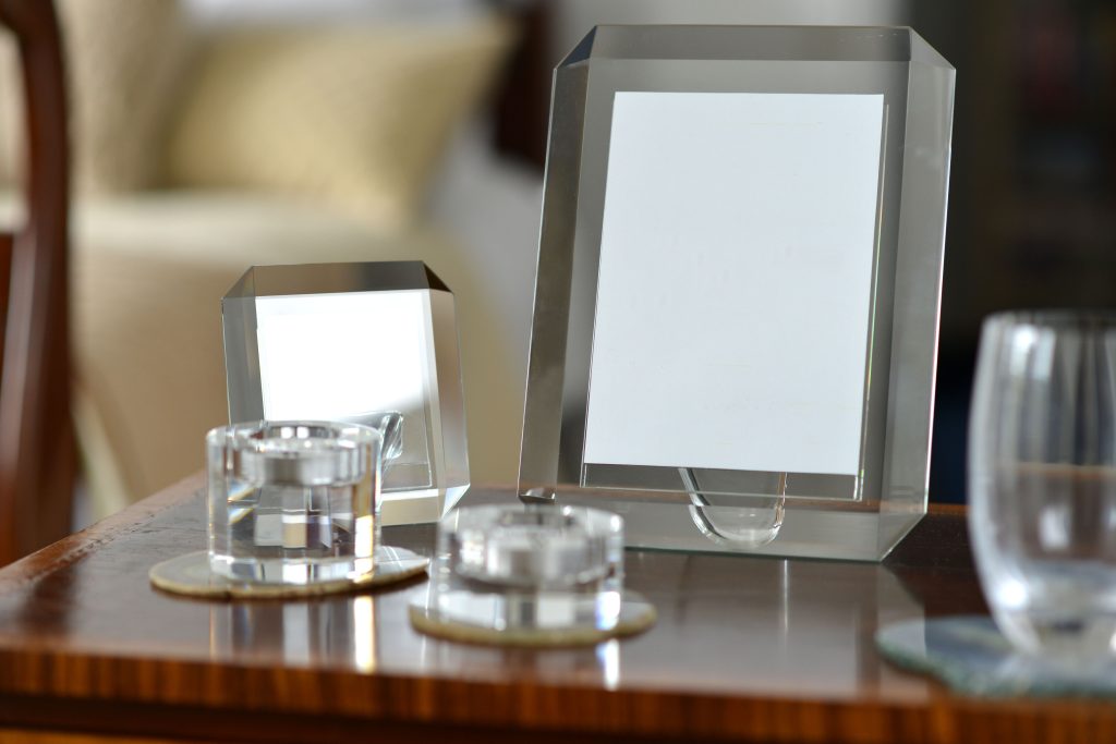 Memorial Plaques and Recognition Plaques: Choosing the Right Style